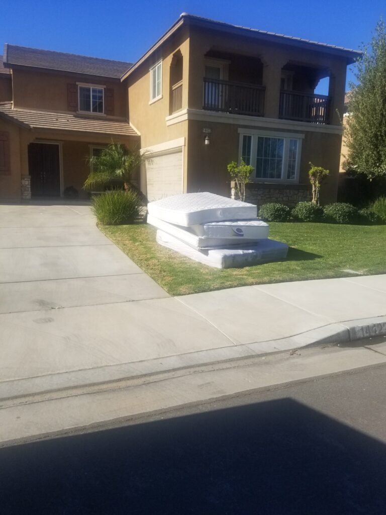 Beez Junk Removal Inland Empire CA 5 - Beez Junk Removal